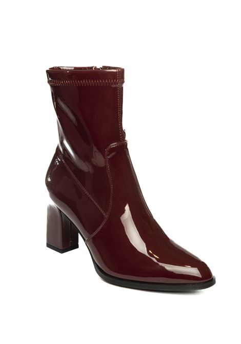 t80 UMA PARKER NEW YORK | 639VERN-BORDEAUX